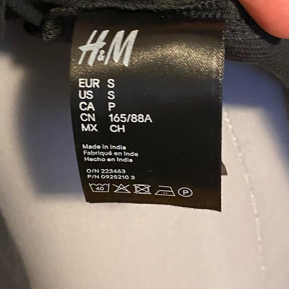 H&M Corduroy Button Down Shirt - Picture 8 of 13